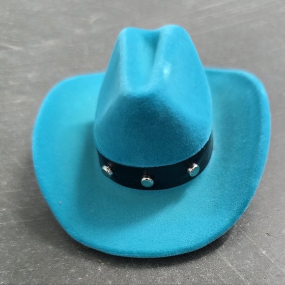 Unique & Rare Southwest Style Sterling Silver Turquoise Ring In Cowboy Hat Box - Picture 5 of 5